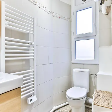 Magnificent -1br 4p - Buttes Chaumont شقة *